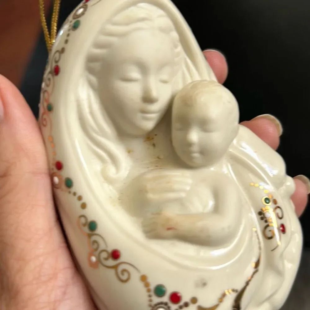 Lenox Vintage mother Mary and child Madonna and child Christmas ornament with go